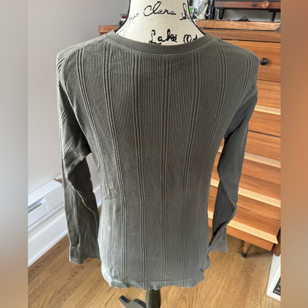 Long sleeved cotton top from the We (a European brand) - Picture 2 of 9